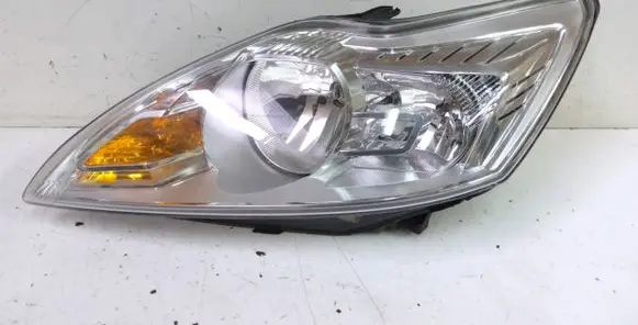 Ford Focus Headlight/headlamp 8M5113W030AF