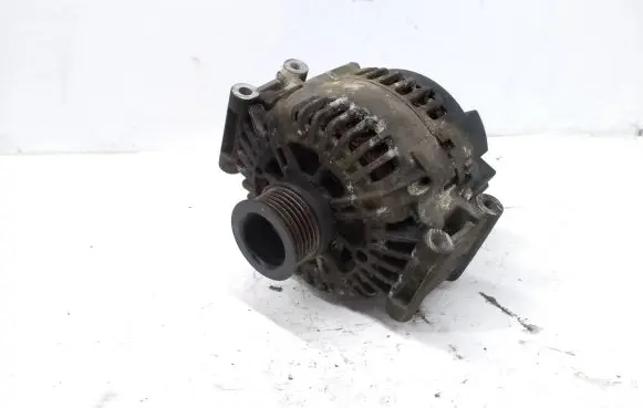 Mercedes-Benz C W204 Generator/alternator A0009060401 2612243A