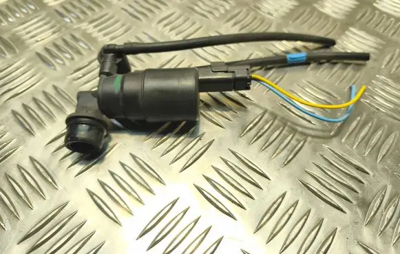 Nissan Micra K14 Windscreen/windshield washer pump 286208543R