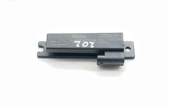 Jaguar F-Type Keyless system antenna 5E08X0127 AH2415K603AA