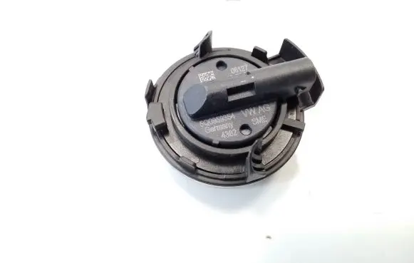 Volkswagen Golf VII Airbag deployment crash/impact sensor 5Q0959354