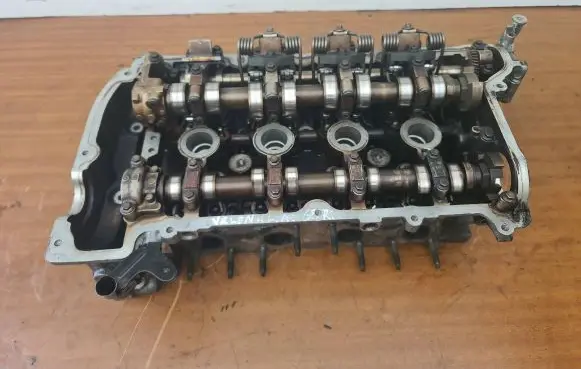 Mini One - Cooper Clubman R55 Engine head MCGU353099202