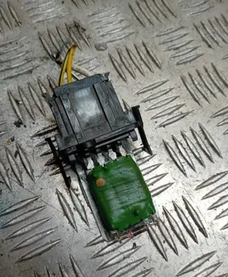 Volkswagen Caddy Heater blower motor/fan resistor 3131090055