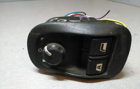 Peugeot 206 Electric window control switch 9654858977 11655