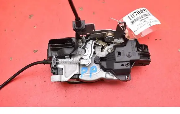 Volvo V60 Front door lock 31462456