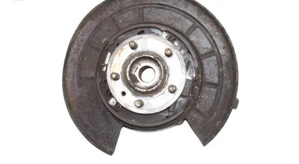 Land Rover Discovery 4 - LR4 Rear wheel hub