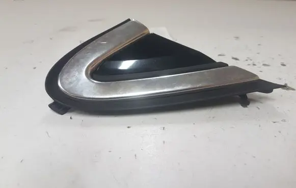 Volvo V40 Fender end trim 31349230