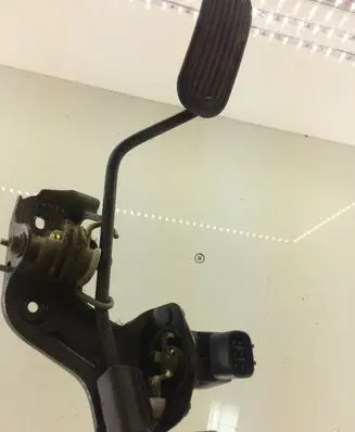 Toyota Avensis Verso Accelerator throttle pedal 8928147010 1983003010