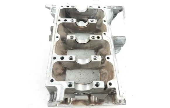 Mazda 3 I Rear differential mounting bracket 
