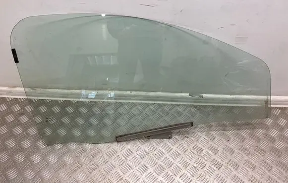 Microcar M.GO Front door window/glass (coupe) 