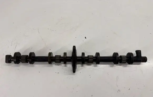 BMW X1 E84 Camshaft 11377593894 7593894