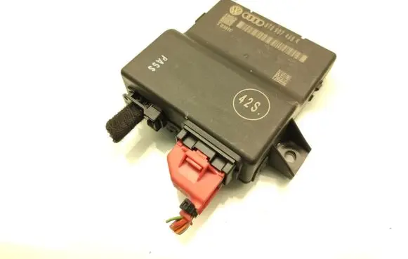 Audi A4 S4 B8 8K Other control units/modules 8T0907468K 8T0907468P