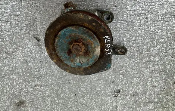 Nissan Patrol 160 Generator/alternator belt tensioner 11945P8100 11926P8100