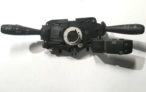 Dacia Duster Wiper turn signal indicator stalk/switch 681726046R E1109651 E1109568