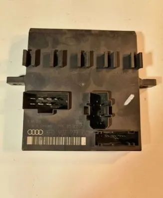 Audi A6 S6 C6 4F Comfort/convenience module 8E0907279C