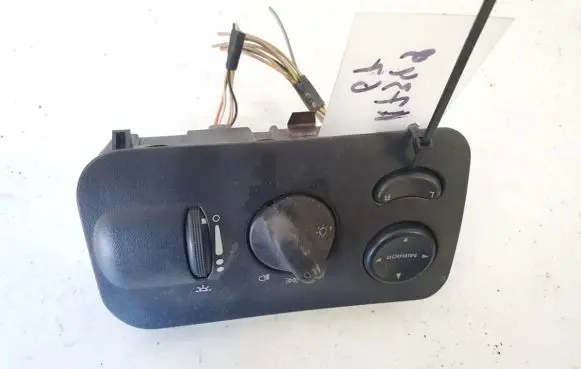 Chrysler Town & Country IV Light switch 746754314 5226530628a