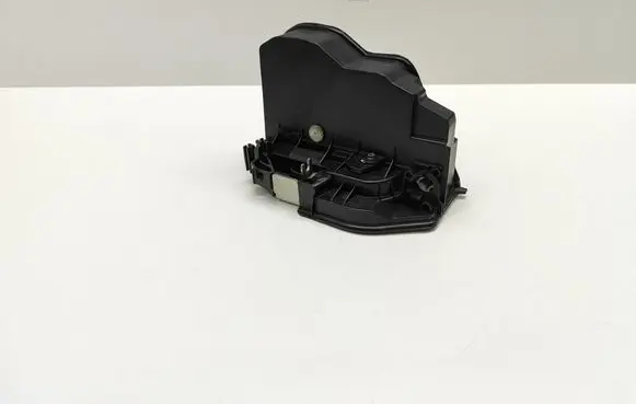BMW 5 E60 E61 Front door lock 7167071 51217167071 51217154621