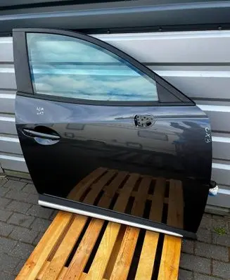 Mazda CX-3 Front door