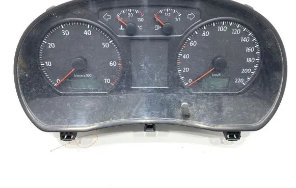 Speedometer (instrument cluster)