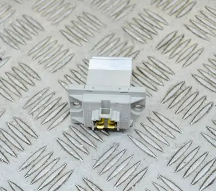 Tesla Model S Heater blower motor/fan resistor