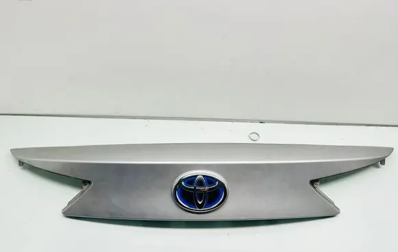 Toyota Auris E180 Tailgate trim 7681102830