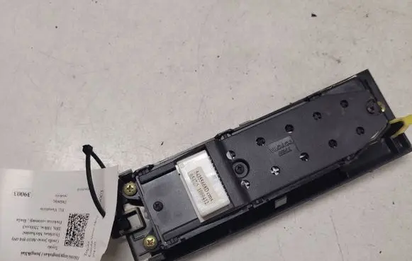 Toyota Corolla Verso AR10 Electric window control switch 54355668D 848200F010