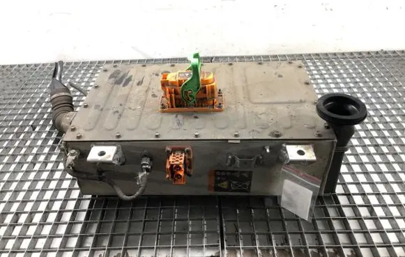 Renault Clio V Hybrid / electric car battery 295101189R