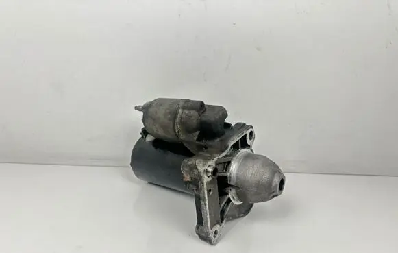 BMW 1 F20 F21 Starter motor 7631025