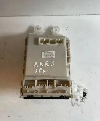 Toyota Auris 150 Fuse box set 82730-02130-A