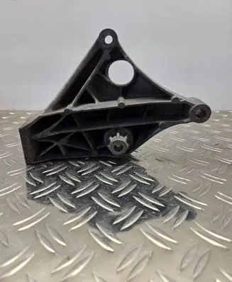 BMW 3 F30 F35 F31 Engine mounting bracket 6788611 68572910