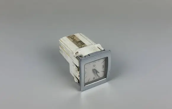 Mercedes-Benz E C207 W207 Clock A2188270000 2406958