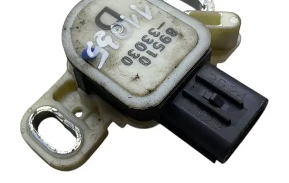 Toyota Yaris Brake pedal sensor switch 8951033030