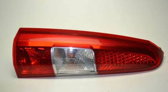 Volvo V70 Rear/tail lights 13378