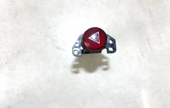 Mitsubishi Colt Hazard light switch
