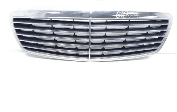 Mercedes-Benz E AMG W211 Front bumper upper radiator grill A2118800583