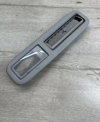 Mitsubishi Grandis Rear seat light MR962022ZZ 1158259