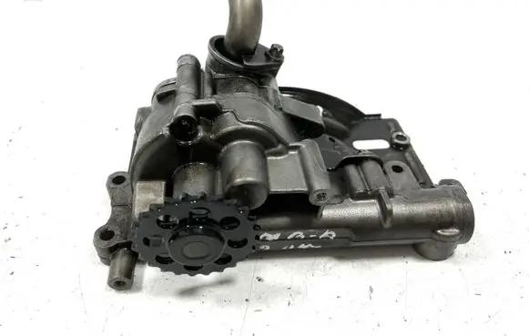 Mercedes-Benz A W169 Oil pump A6400140766 6401810401 A116886400801S
