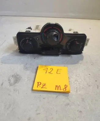 Renault Megane II Climate control unit J7H1668445