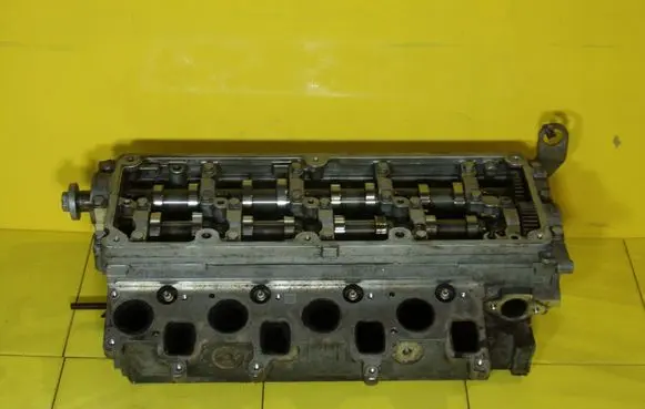 Audi A5 8T 8F Engine head V300 27SP31