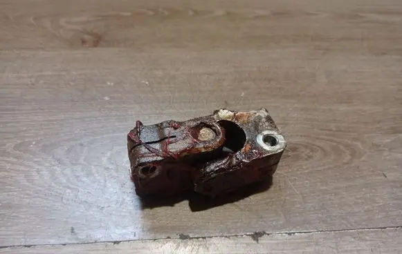 Volvo XC90 Steering column universal joint