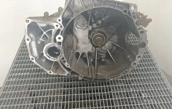 Nissan X-Trail T30 Manual 5 speed gearbox 