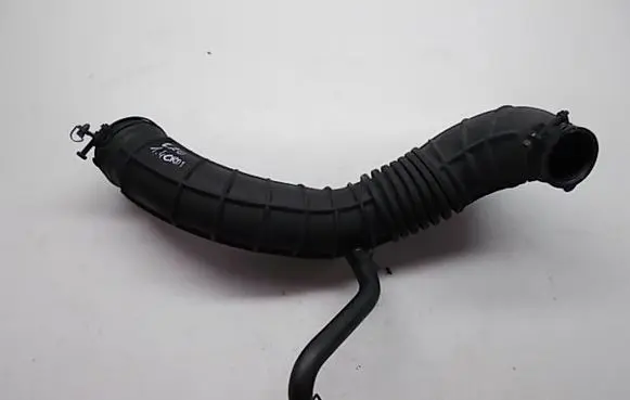 Hyundai i20 (PB PBT) Air intake hose/pipe
