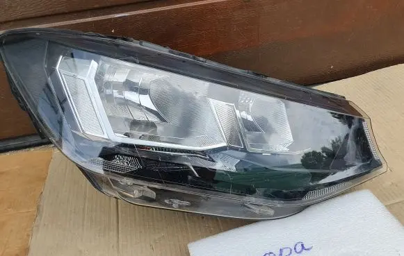 Volkswagen Caddy Headlight/headlamp 2K8941006A