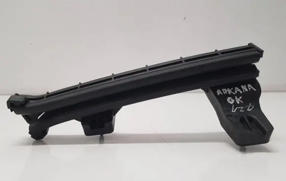 Renault Arkana Rear door windshield rail 822173676R