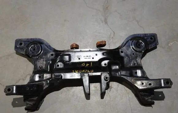 Hyundai i10 Front subframe 624000X000