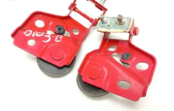 Toyota Aygo AB40 Tailgate/trunk/boot hinge
