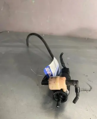 Mercedes-Benz B W245 Windscreen/windshield washer pump 0165454626 0355830 13663391