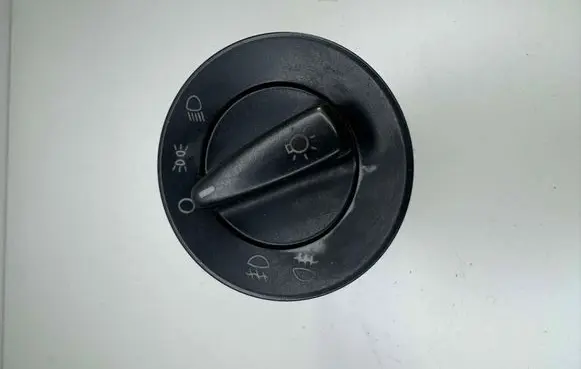 Audi A4 S4 B6 8E 8H Light switch 04052031