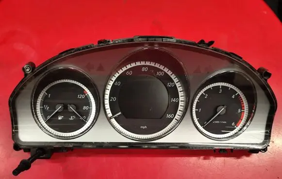 Mercedes-Benz C AMG W204 Speedometer (instrument cluster) A2049002705 A2049022702 A2049015000