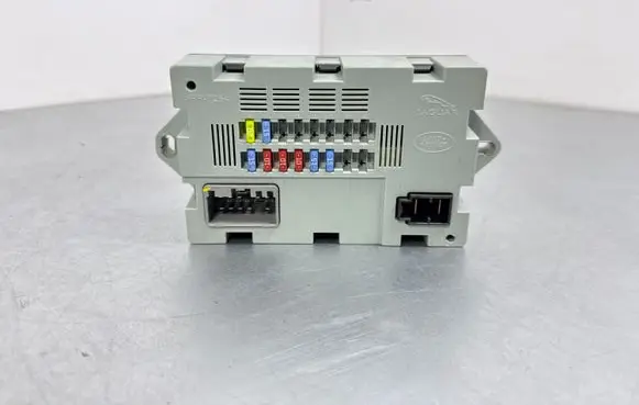 Jaguar F-Pace Fuse module CPLA14Q073AA